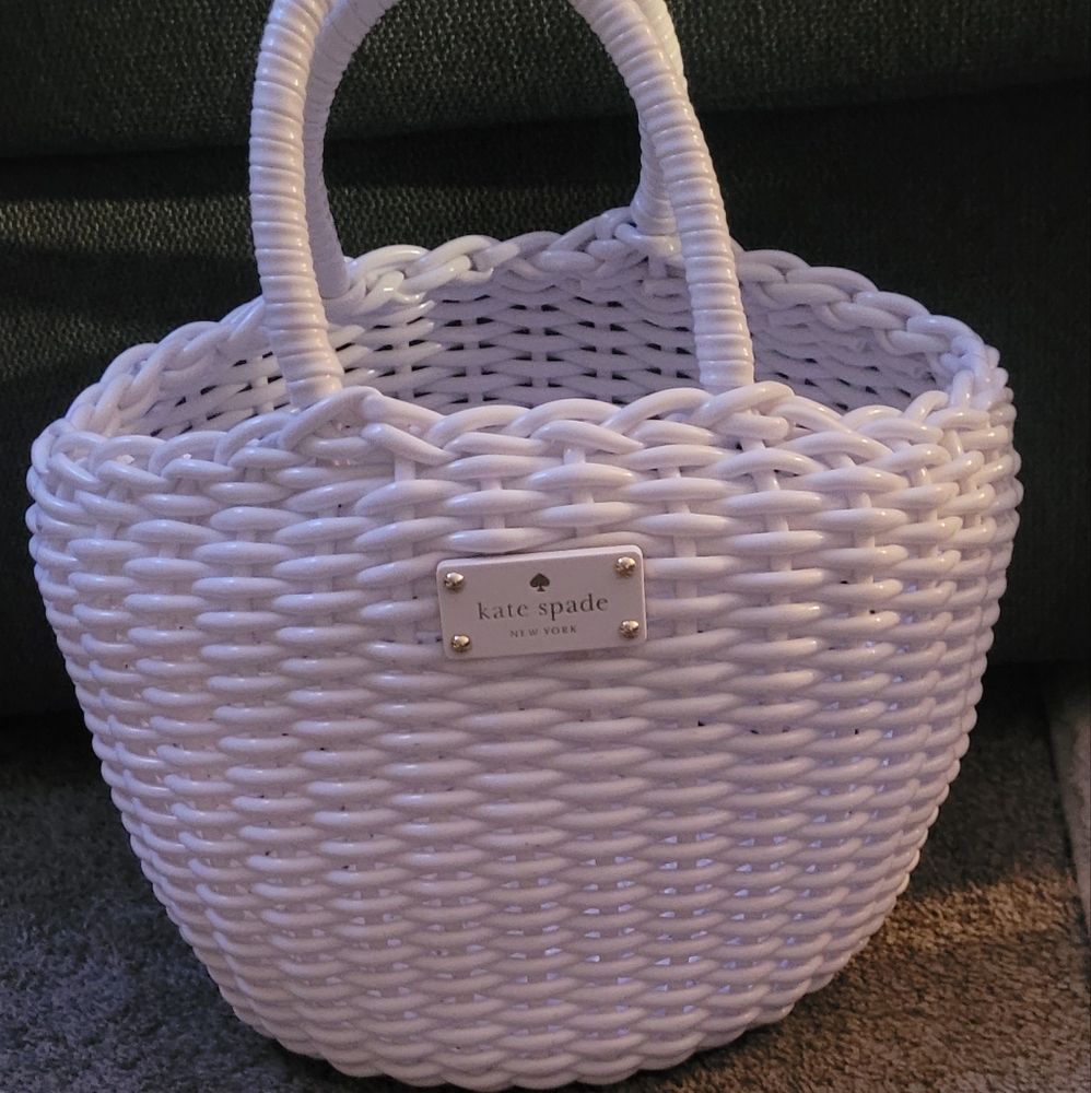 Kate Spade Elegant White Wicker Woven Bag!